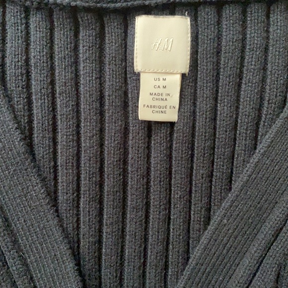H & M Rib Knit Cardigan - Picture 2 of 2